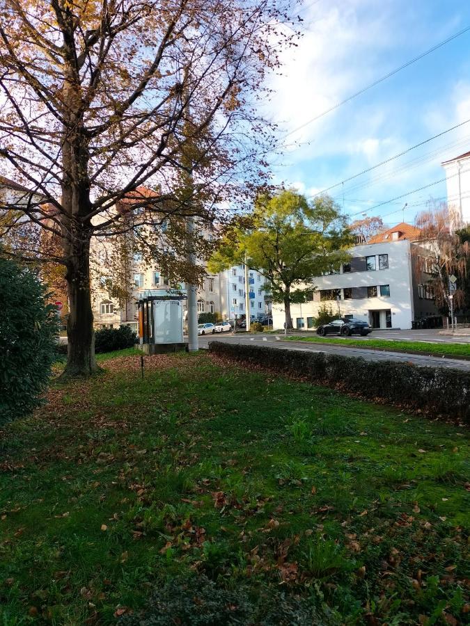 Stuttgart Holiday 02 Apartment ภายนอก รูปภาพ