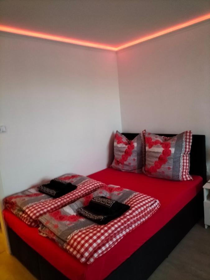 Stuttgart Holiday 02 Apartment ภายนอก รูปภาพ
